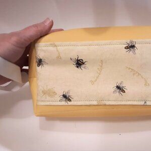 New Faux Leather Bumblebee Bees Make-up bag travel pouch Yellow Black Insects